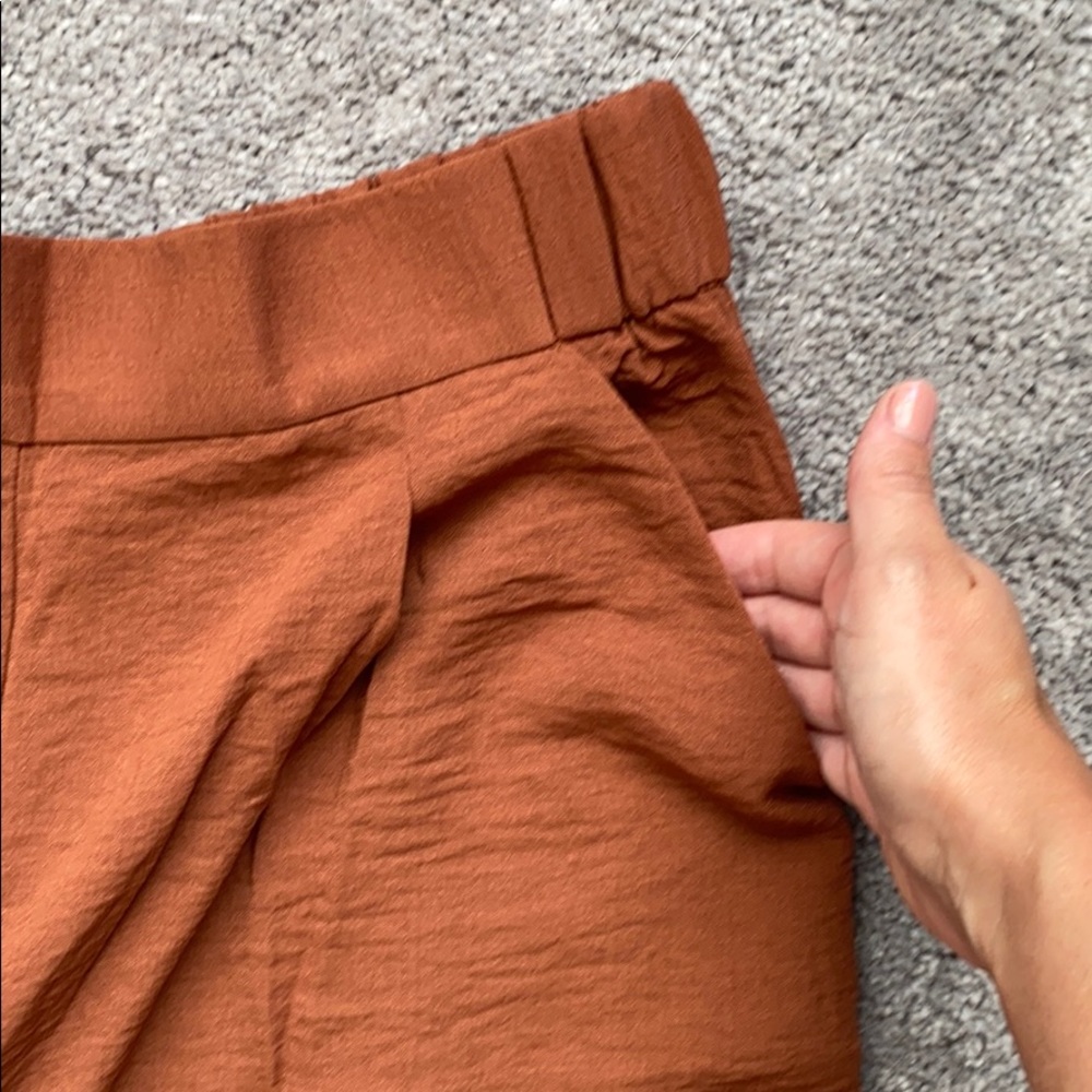 H&M Flowy Pants - Picture 2 of 3
